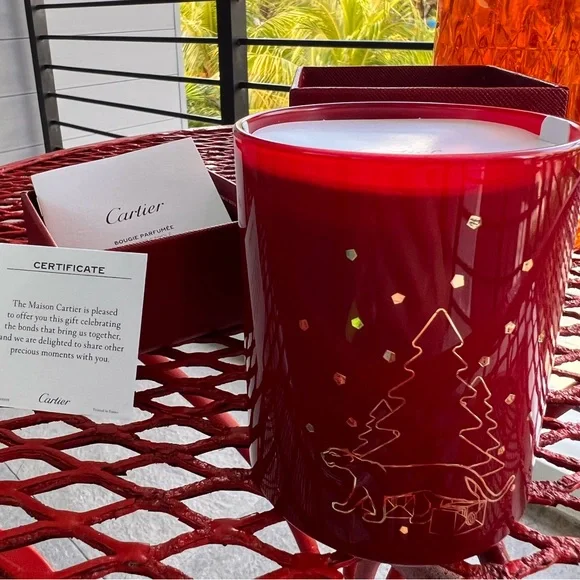 Authentic Cartier 6.5 oz scented candle with a Christmas motive. New. - Picture 3 of 11